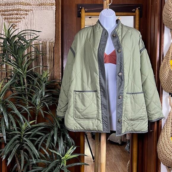 BLANKNYC Reversible Quilted Jacket XS Olive Navy Ditsy Floral Boxy Button Front - Picture 3 of 16